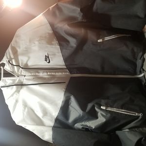 Nike Windrunner jacket L White and Grey
